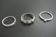 金製品【K18WGリング】
