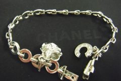 CHANELのブレスレット