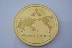 三菱マテリアルの純金メダル