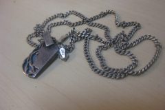 シルバーネックレス