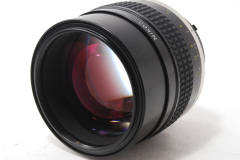 NIKKOR-105mm-F1.8